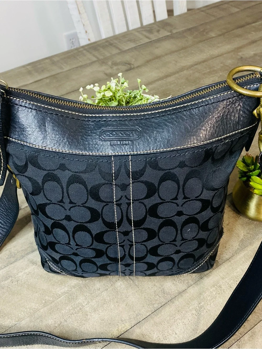 Coach Signature C MonograCoach Signature C Monogram Crossbody Shoulder Bag Black